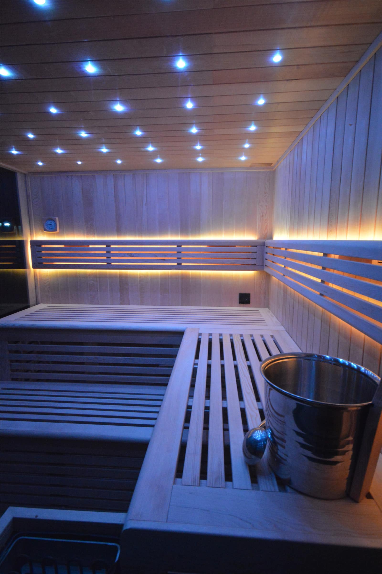 Gartensauna mit Bio-Kaminofen im Top-Design 3300mm x 3300mm – Bild 9