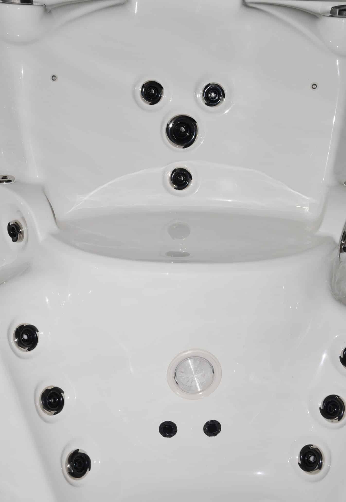 Swim-Spa in den Maßen 3980mm x 2300m x 1200mm – Bild 18