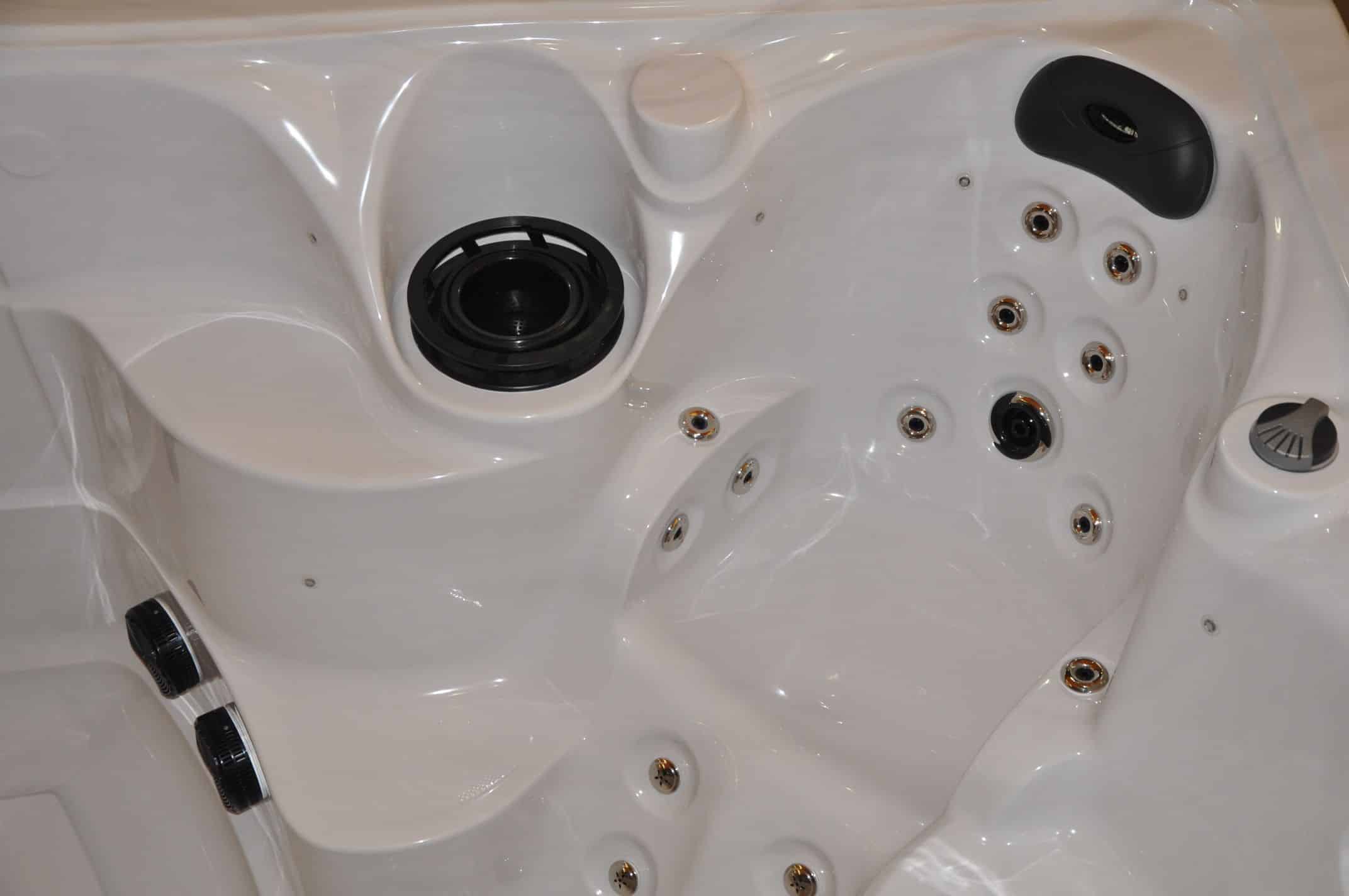 Swim-Spa in den Maßen 3980mm x 2300m x 1200mm – Bild 20