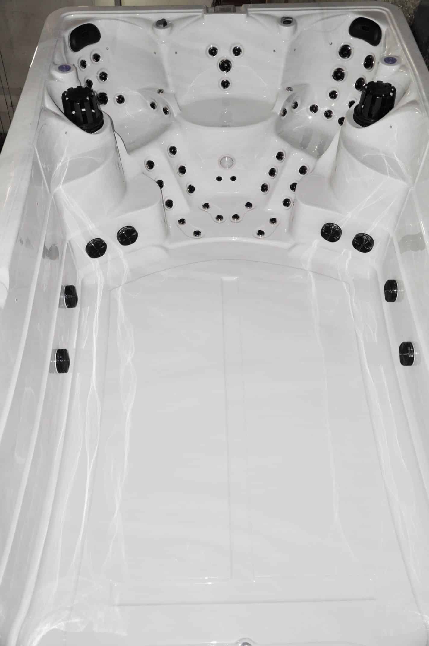 Swim-Spa in den Maßen 3980mm x 2300m x 1200mm – Bild 16